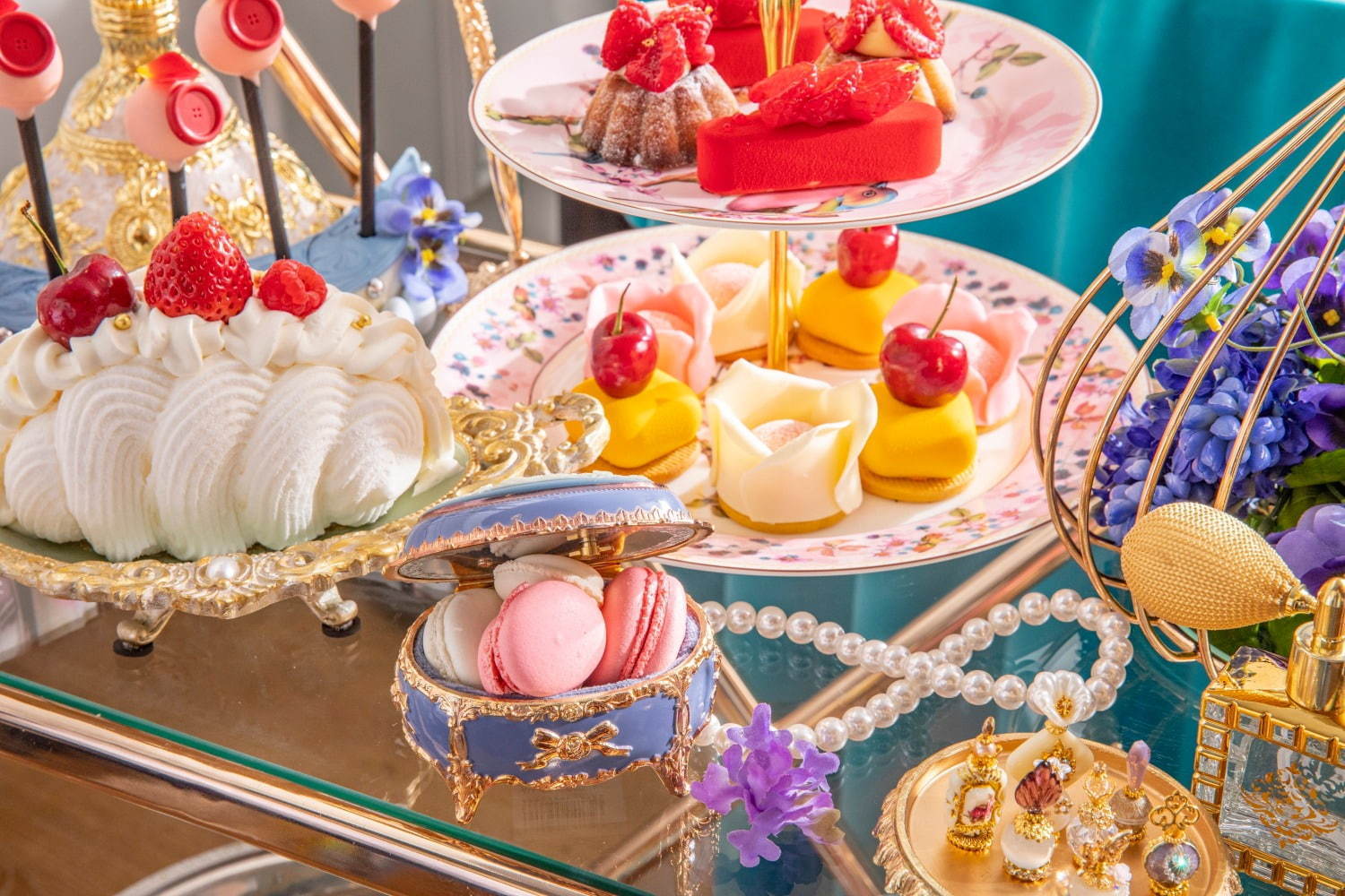 マリー アントワネット着想のデザートフェアがヒルトン東京で 宝石箱タルト などを好きなだけ ファッションプレス