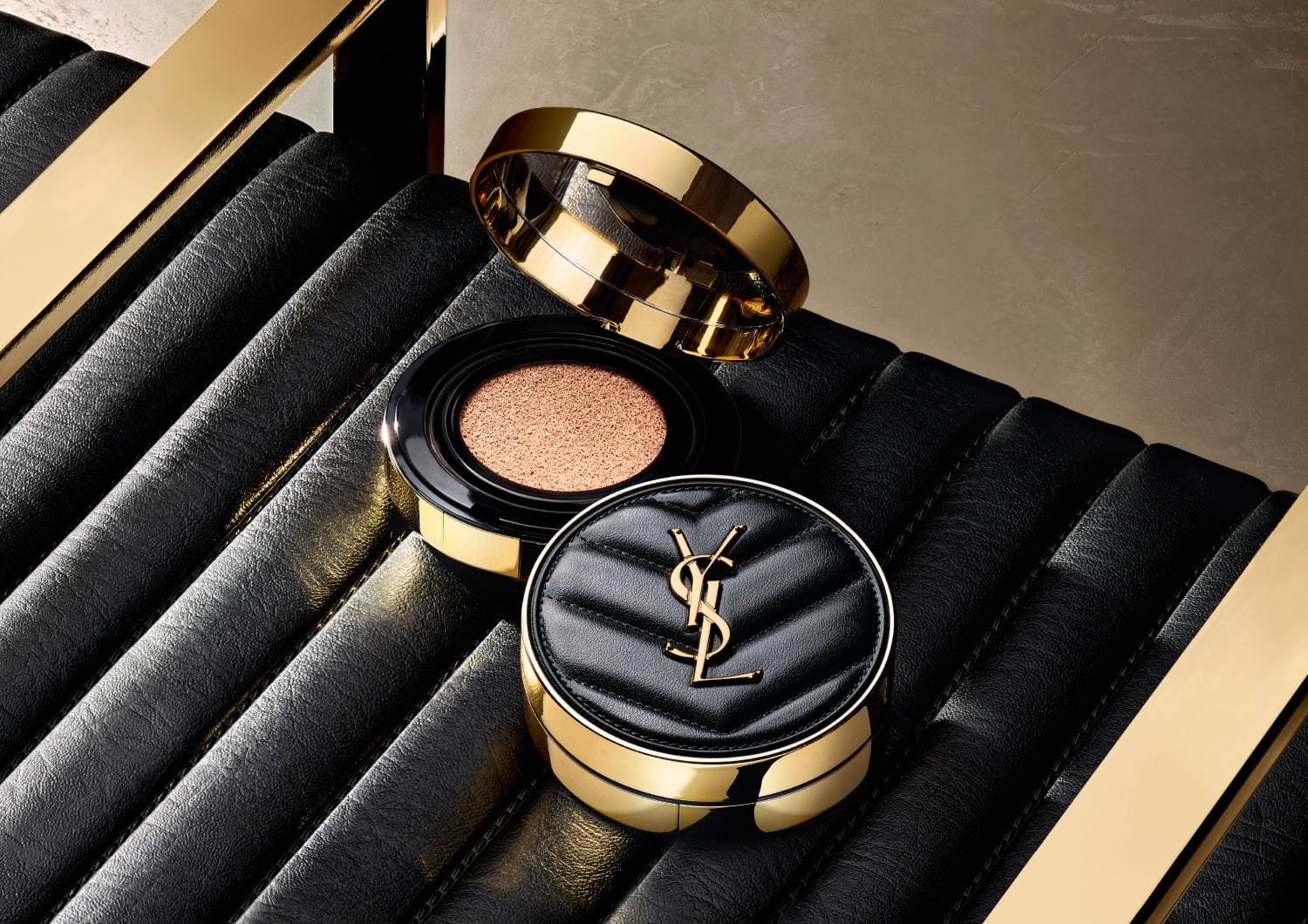 Yves Saint Laurent アンクル ド ポー ルクッション N 20