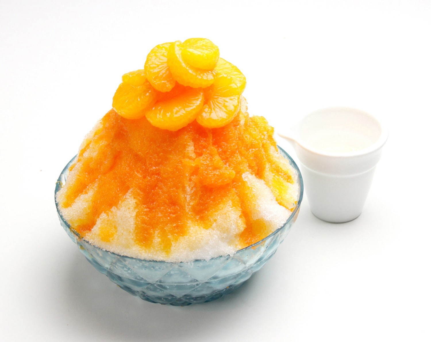 オマッチャサロン 天然氷 のかき氷 抹茶白くまミルクや苺ミルク レトロないちご飴トッピングも ファッションプレス