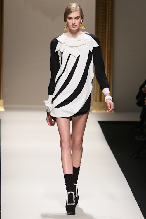 モスキーノ(MOSCHINO) 2013-14年秋冬ウィメンズコレクション シルエット - 写真31