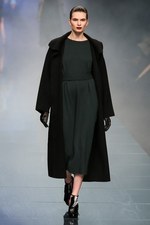 アンテプリマ 2013-14年秋冬コレクション - 自然と女性に共通する奥深い美しさ｜写真4