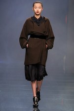 アンテプリマ 2013-14年秋冬コレクション - 自然と女性に共通する奥深い美しさ｜写真16