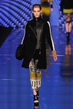エトロ(ETRO) 2013-14年秋冬コレクション - サイバーにフラッシュする壮麗なペイズリー｜写真9