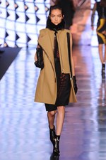 エトロ(ETRO) 2013-14年秋冬コレクション - サイバーにフラッシュする壮麗なペイズリー｜写真32