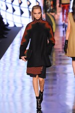 エトロ(ETRO) 2013-14年秋冬コレクション - サイバーにフラッシュする壮麗なペイズリー｜写真34