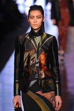 エトロ(ETRO) 2013-14年秋冬コレクション - サイバーにフラッシュする壮麗なペイズリー｜写真37