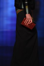 エトロ(ETRO) 2013-14年秋冬コレクション - サイバーにフラッシュする壮麗なペイズリー｜写真38