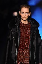 エトロ(ETRO) 2013-14年秋冬コレクション - サイバーにフラッシュする壮麗なペイズリー｜写真40