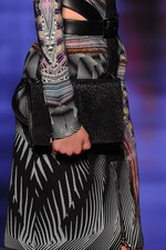 エトロ(ETRO) 2013-14年秋冬コレクション - サイバーにフラッシュする壮麗なペイズリー｜写真54