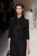 ブルマリン 2013-14年秋冬コレクション - 上質な心地よさに包まれる大人のロマンティックスタイル｜写真19