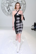 ヴェルサーチ 2013-14年秋冬コレクション - 挑発的な官能美｜写真15