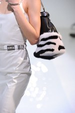 ヴェルサーチ 2013-14年秋冬コレクション - 挑発的な官能美｜写真18