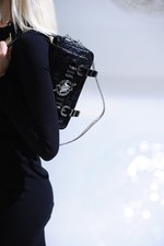 ヴェルサーチ 2013-14年秋冬コレクション - 挑発的な官能美｜写真20