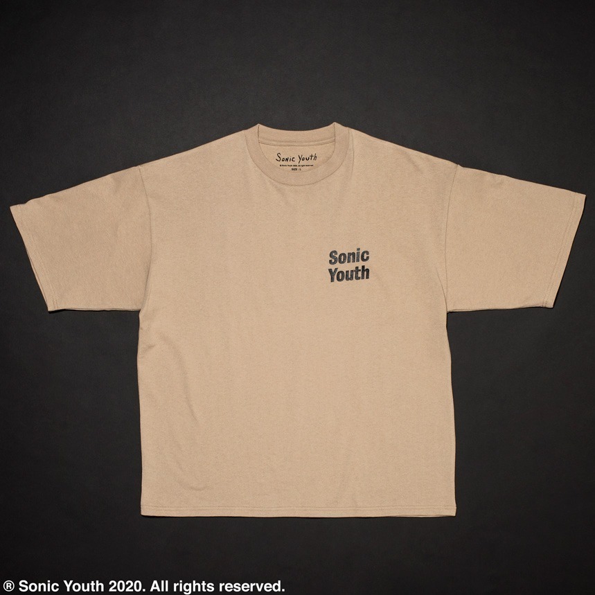 ソニック・ユース×モンキータイムのTシャツ、バンドの代表的なアートワークを連続で配置｜写真2