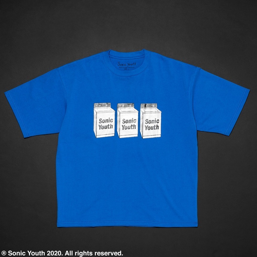 ソニック・ユース×モンキータイムのTシャツ、バンドの代表的なアートワークを連続で配置｜写真1