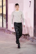 3.1 フィリップ リム 2013-14年秋冬メンズコレクション - 時代に囚われないカフェレーサースタイル｜写真3