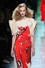 ボッテガ・ヴェネタ 2013-14年秋冬コレクション - 素材のポテンシャルを引き出し、現代アートへ昇華｜写真13