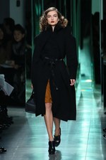 ボッテガ・ヴェネタ 2013-14年秋冬コレクション - 素材のポテンシャルを引き出し、現代アートへ昇華｜写真27