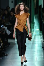 ボッテガ・ヴェネタ 2013-14年秋冬コレクション - 素材のポテンシャルを引き出し、現代アートへ昇華｜写真38