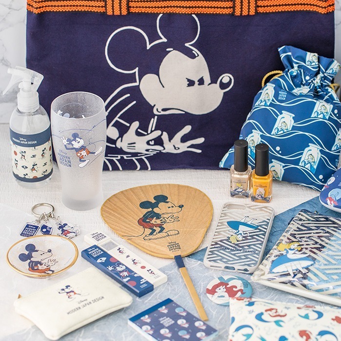 ディズニーキャラクターの 粋 な和雑貨 藍色ミッキーマウスうちわ ふしぎの国のアリス文具 ファッションプレス