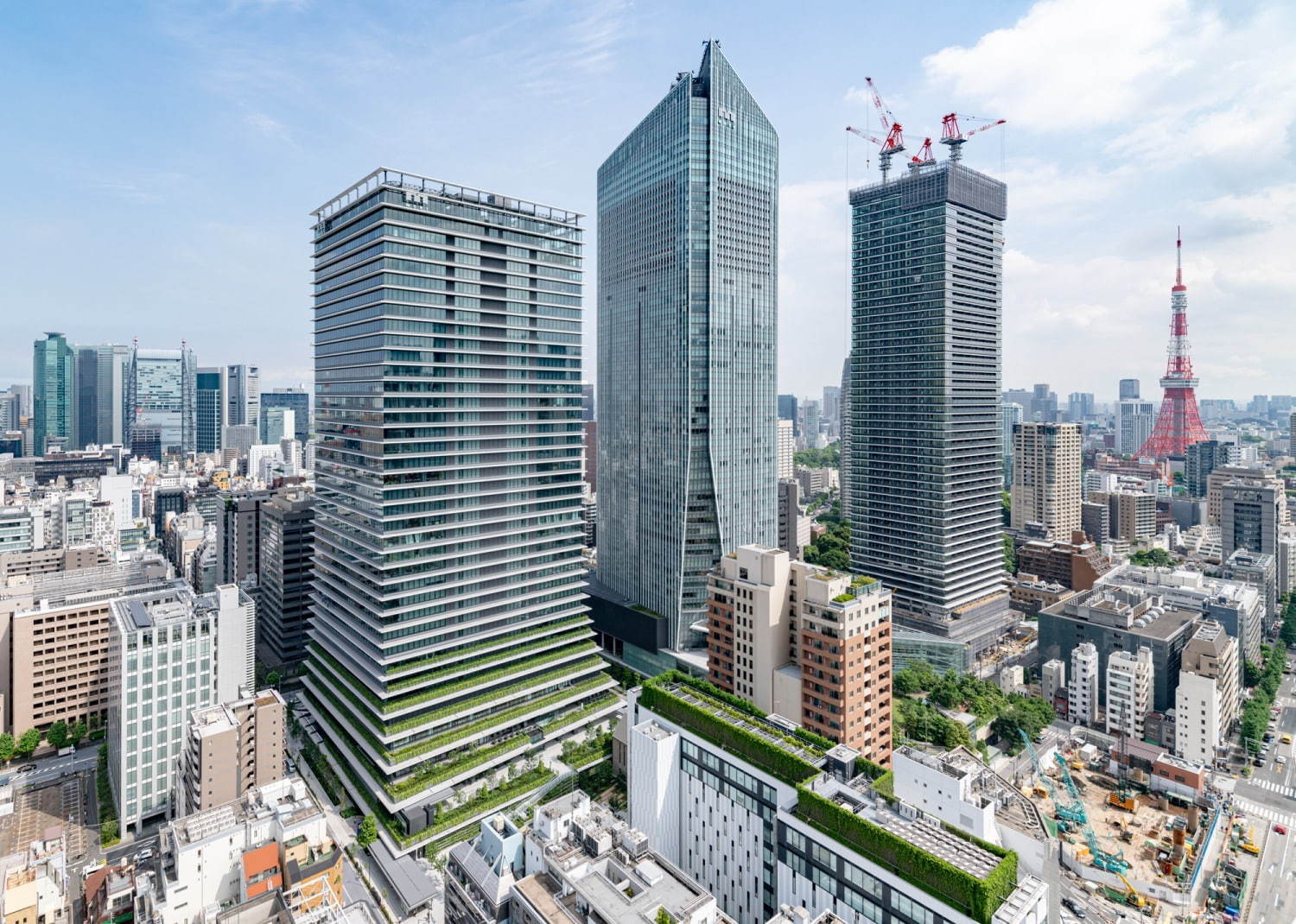 焼きとん｜「虎ノ門ヒルズ ビジネスタワー」東京・虎ノ門に、“虎ノ門横丁”やアーバン・ファミマ!!など全59店舗