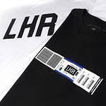 フラグメント デザインによるユニフォーム エクスペリメント“空港”Tシャツ、羽田のエアラインタグ｜写真17