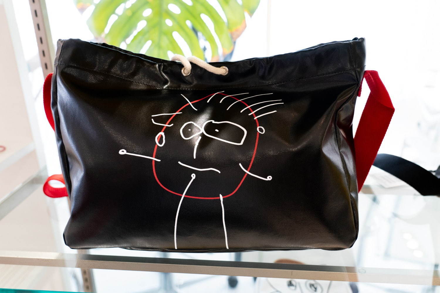 プラン シー“デザイナーの娘が描く”イラスト入り新作バッグ、巾着タイプ＆キルティング素材など｜写真2