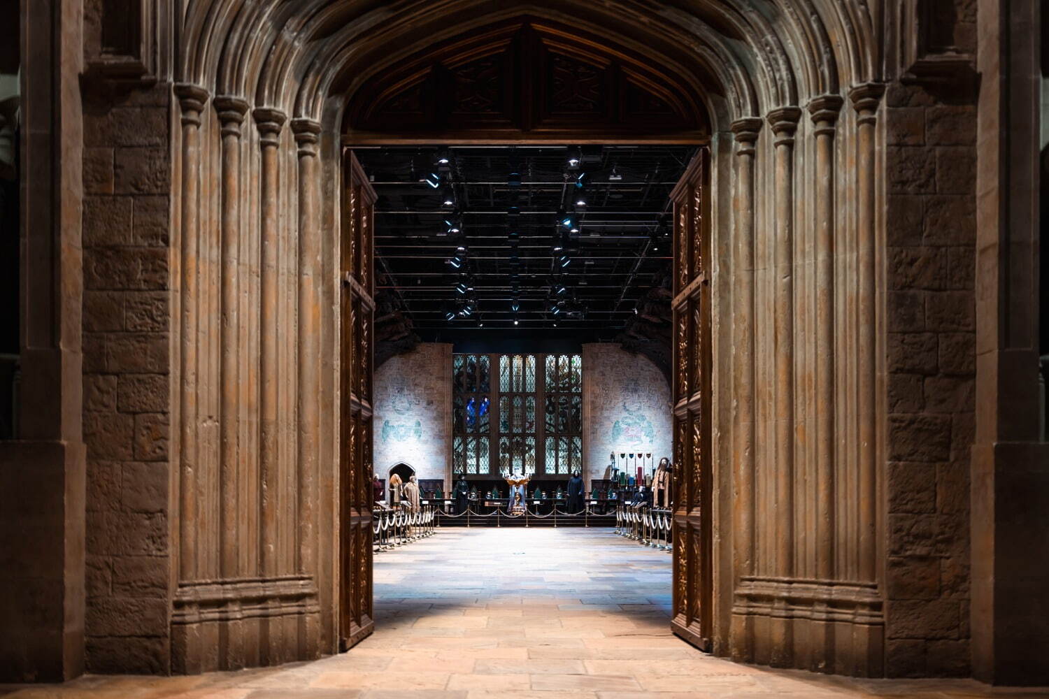 ‘Wizarding World’ and all related names, characters and indicia are trademarks of and © Warner Bros. Entertainment Inc. - Wizarding World publishing rights © J.K. Rowling.