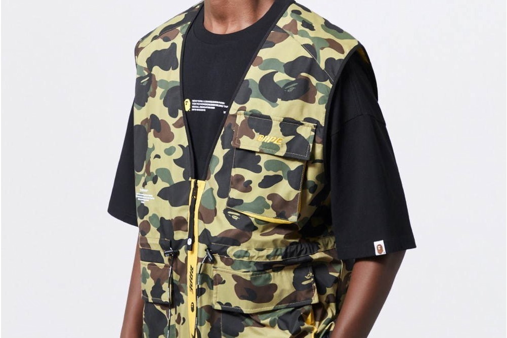 ア ベイシング エイプ新作「ベイプ イン トランジット」カモ柄ベスト＆エイプヘッドTシャツ