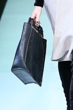 エンポリオ アルマーニ 2013-14年秋冬コレクション - オリエンタルなカルチャーの美学と進化の融合｜写真25