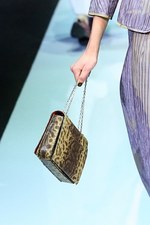 エンポリオ アルマーニ 2013-14年秋冬コレクション - オリエンタルなカルチャーの美学と進化の融合｜写真49