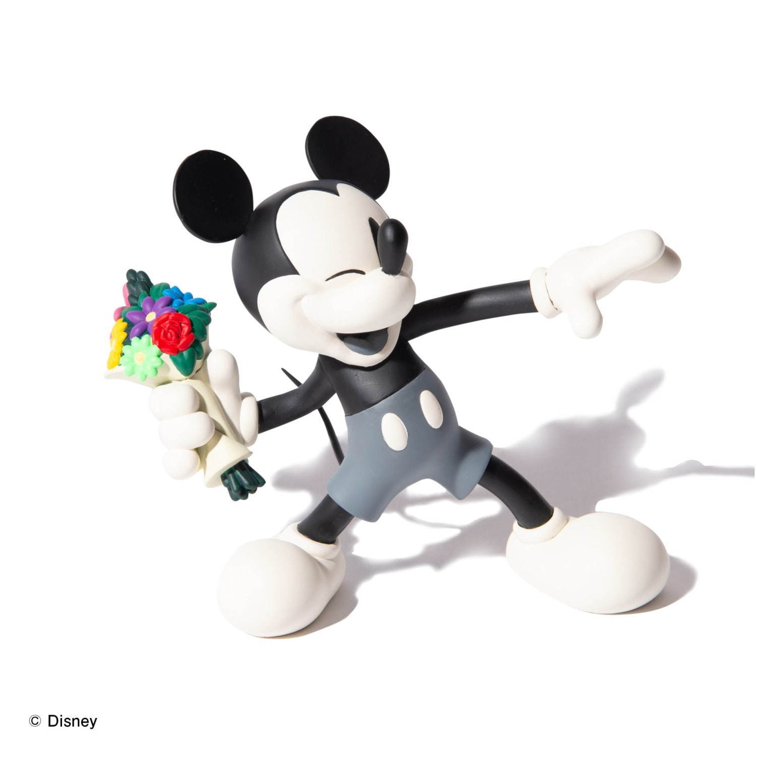 メディコム・トイ×glamb、花束を投げるミッキーマウスの限定フィギュア発売｜写真4