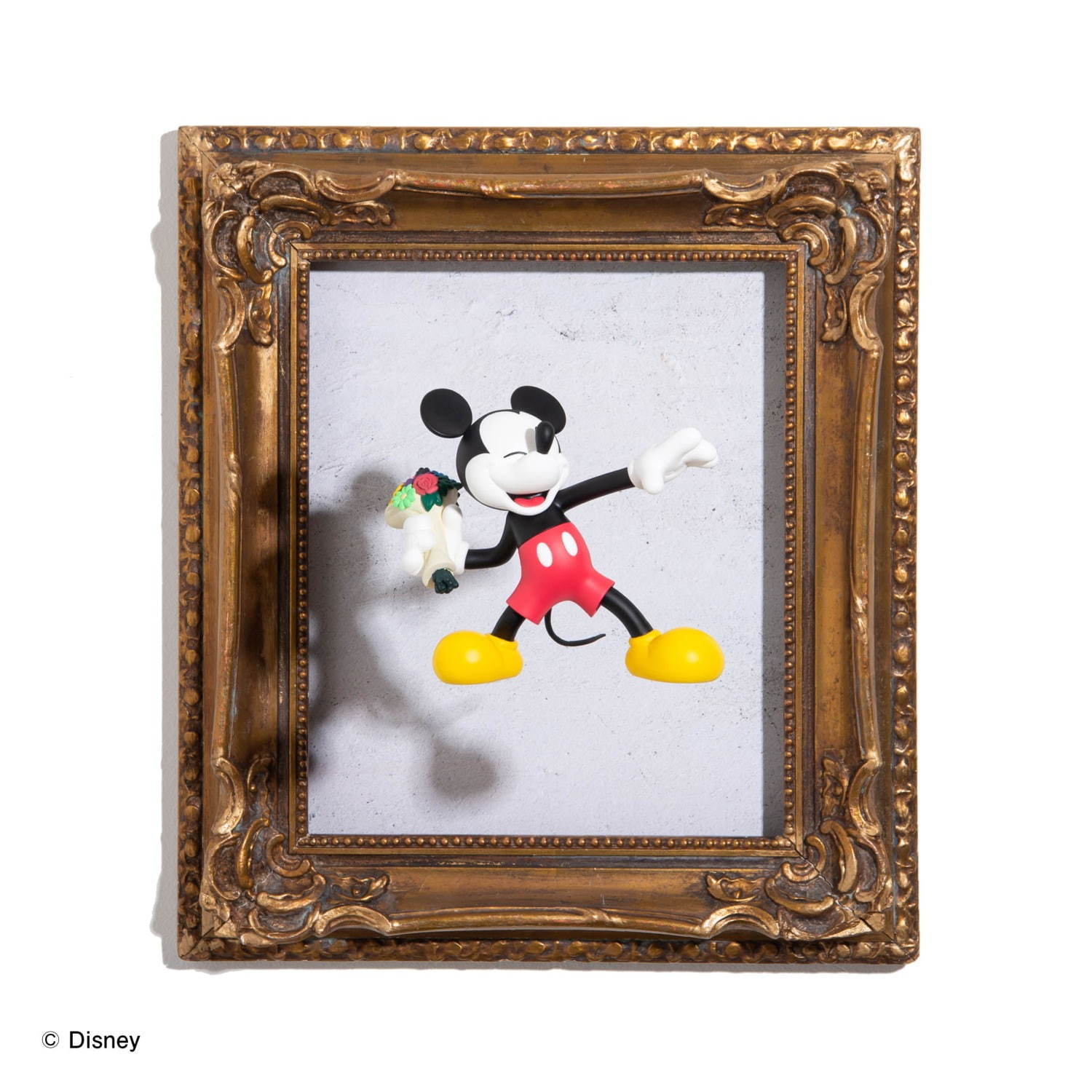 メディコム・トイ×glamb、花束を投げるミッキーマウスの限定フィギュア発売｜写真3