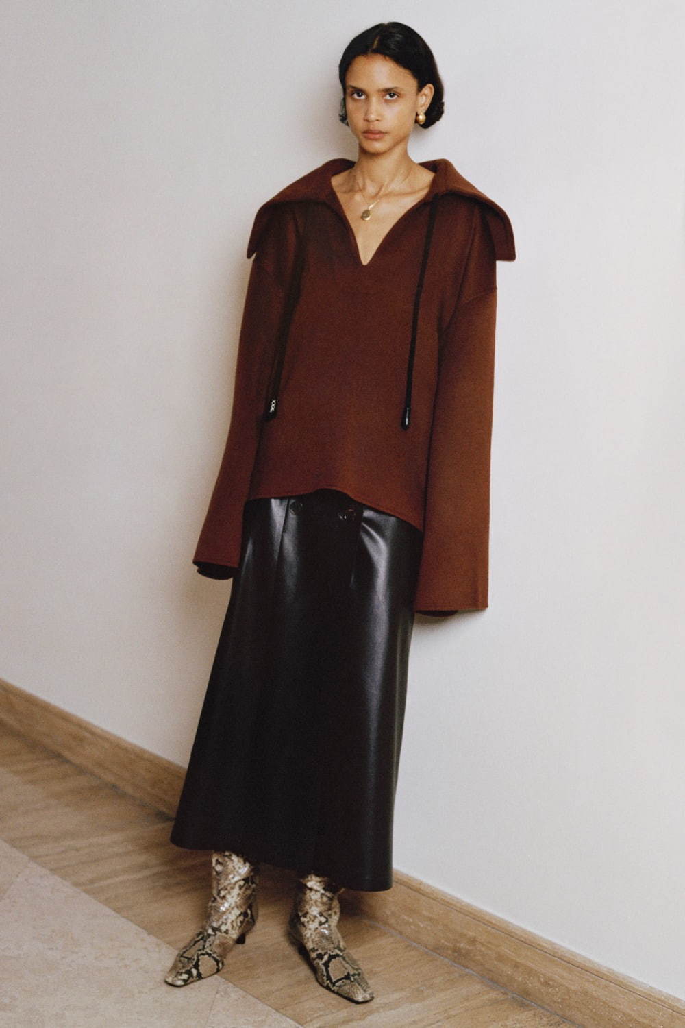 ニットジッパーポロシャツ X NANUSHKA - ブラウン | ZARA Japan