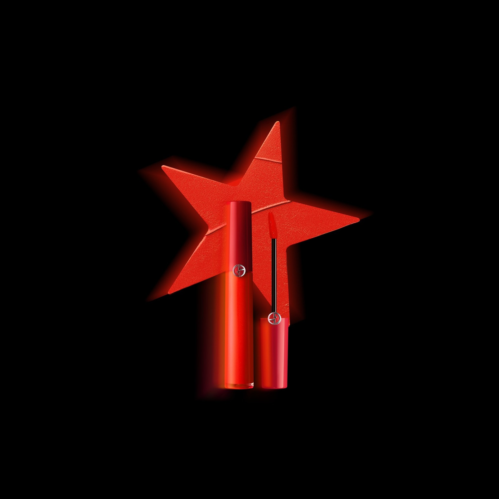 アルマーニ ビューティの“アイコンリップ”が高発色に、ルミナスマット×ビビッドな赤リップなど｜写真6