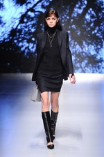 サルヴァトーレ フェラガモ 2013-14年秋冬コレクション - 精密に計算されたシンプリシティと官能｜写真36