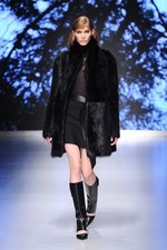 サルヴァトーレ フェラガモ 2013-14年秋冬コレクション - 精密に計算されたシンプリシティと官能｜写真37