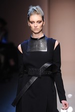 ジャンフランコ フェレ 2013-14年秋冬コレクション - 強さと優しさが奏でる現代的なグラムール｜写真5