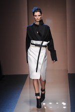 ジャンフランコ フェレ 2013-14年秋冬コレクション - 強さと優しさが奏でる現代的なグラムール｜写真8