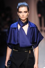 ジャンフランコ フェレ 2013-14年秋冬コレクション - 強さと優しさが奏でる現代的なグラムール｜写真31