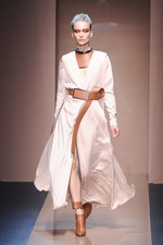 ジャンフランコ フェレ 2013-14年秋冬コレクション - 強さと優しさが奏でる現代的なグラムール｜写真38