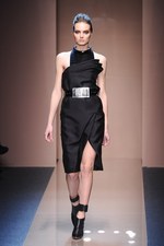 ジャンフランコ フェレ 2013-14年秋冬コレクション - 強さと優しさが奏でる現代的なグラムール｜写真47