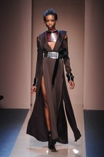 ジャンフランコ フェレ 2013-14年秋冬コレクション - 強さと優しさが奏でる現代的なグラムール｜写真55