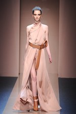 ジャンフランコ フェレ 2013-14年秋冬コレクション - 強さと優しさが奏でる現代的なグラムール｜写真63