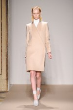 ジェニー 2013-14年秋冬コレクション - 新鮮なプロポーションで魅せるアウター＆ドレススタイル｜写真2