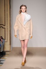 ジェニー 2013-14年秋冬コレクション - 新鮮なプロポーションで魅せるアウター＆ドレススタイル｜写真3