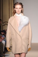 ジェニー 2013-14年秋冬コレクション - 新鮮なプロポーションで魅せるアウター＆ドレススタイル｜写真4