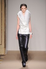 ジェニー 2013-14年秋冬コレクション - 新鮮なプロポーションで魅せるアウター＆ドレススタイル｜写真42