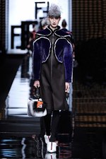 フェンディ(FENDI) スポーツ・クチュール｜写真5