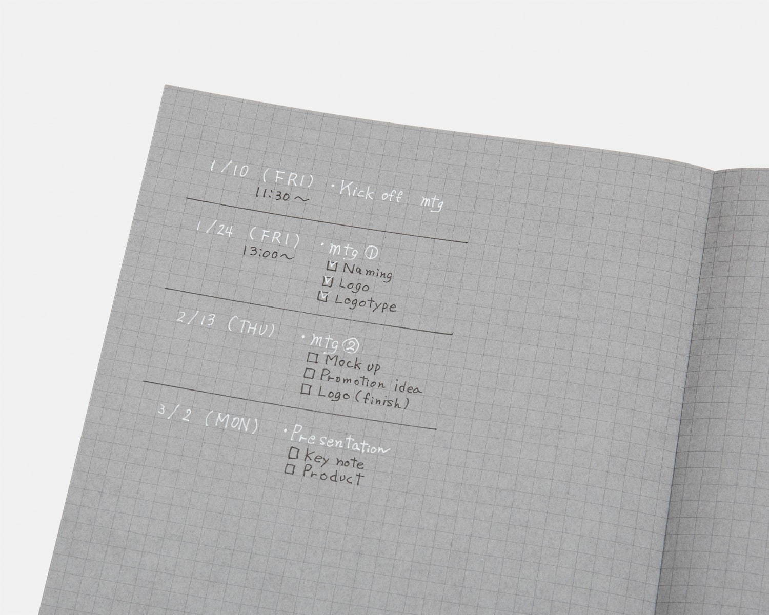 コクヨの新作「白と黒で書くノート」視覚が持つ性質に着目、白と黒の使い分けでシンプルかつ鮮明な内容に｜写真4